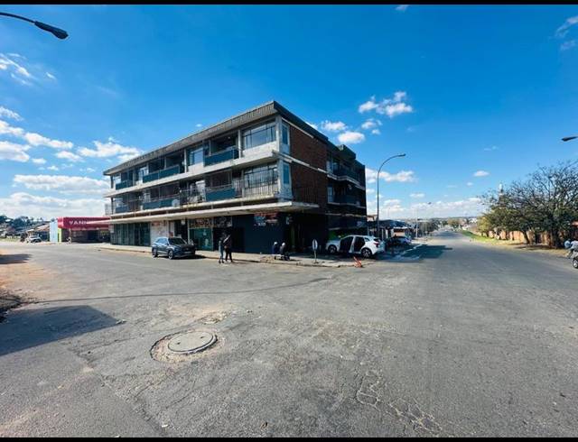 20 BEDROOM HOUSE FOR SALE IN ELSBURG